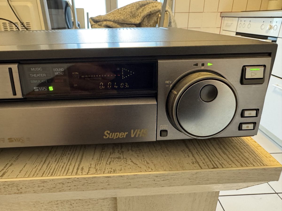JVC Registratori: Jvc hr-s5800e svhs videorecorder – Usato da Zunzgen venduto da milesdavis76 2