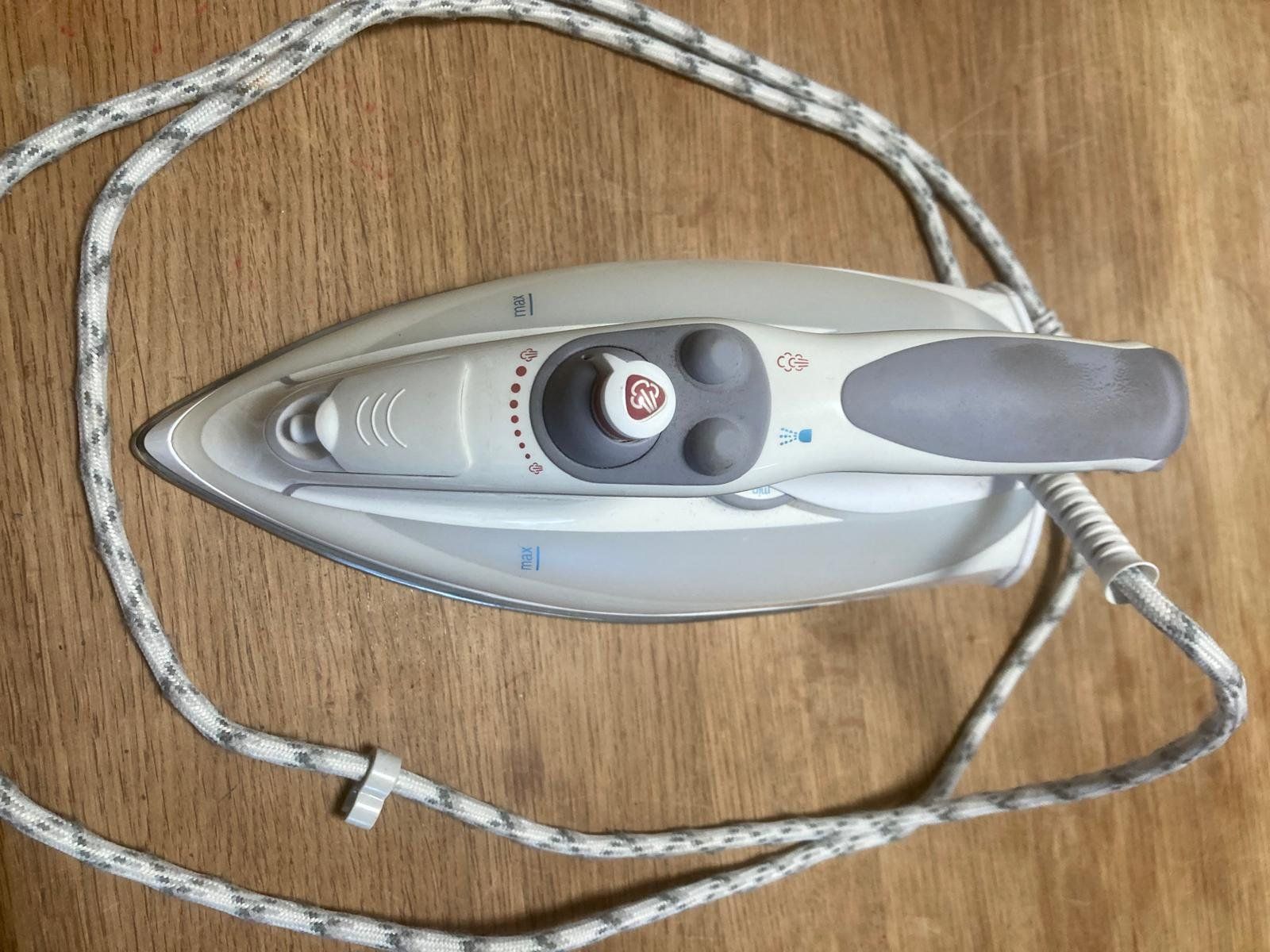 Braun Ferri da stiro: Bügeleisen Braun Tex Style – Usato da Kirchberg SG venduto da Djidefix 2