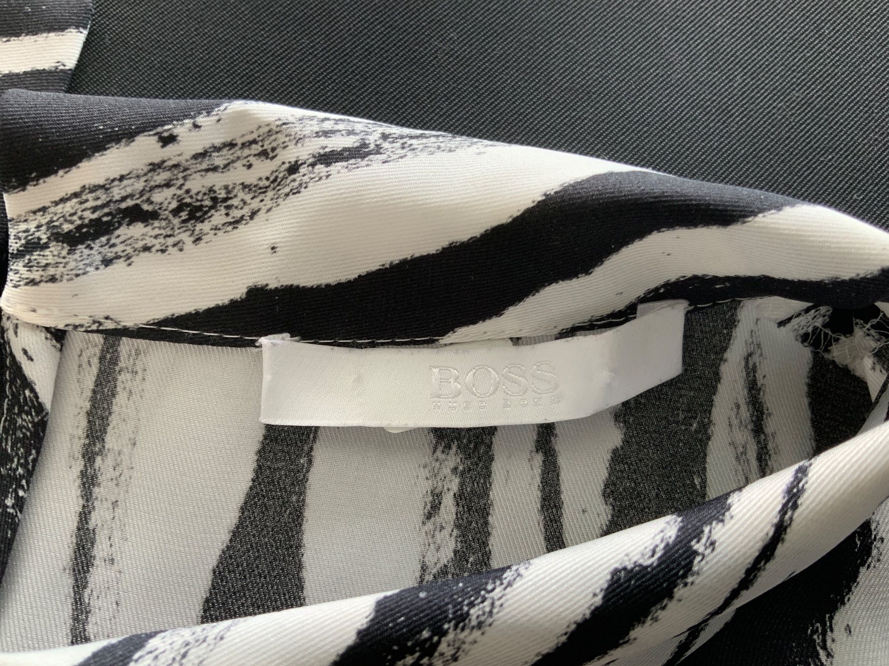 Hugo Boss Camicette: Boss Bluse de42 fr 44 – Usato da Buchs SG venduto da Sunie 1