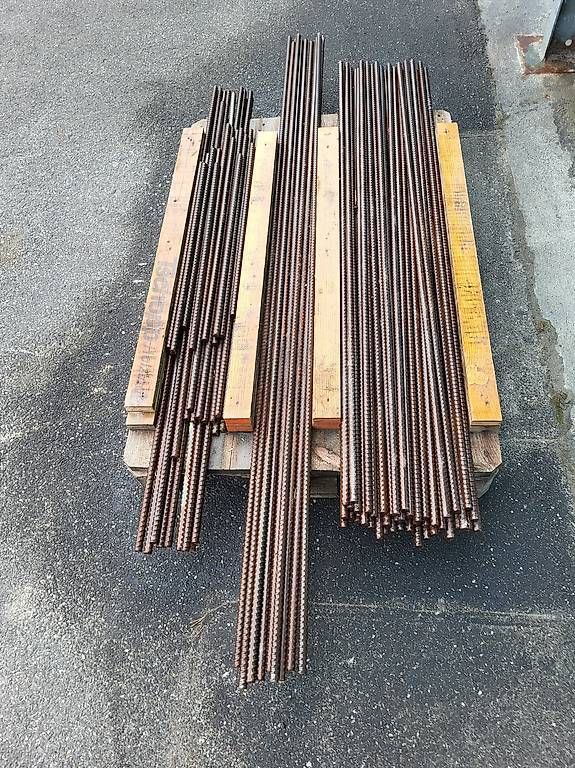 Tous les outils: Schalungsmaterial  – D'occasion à Igis par Marlu0398