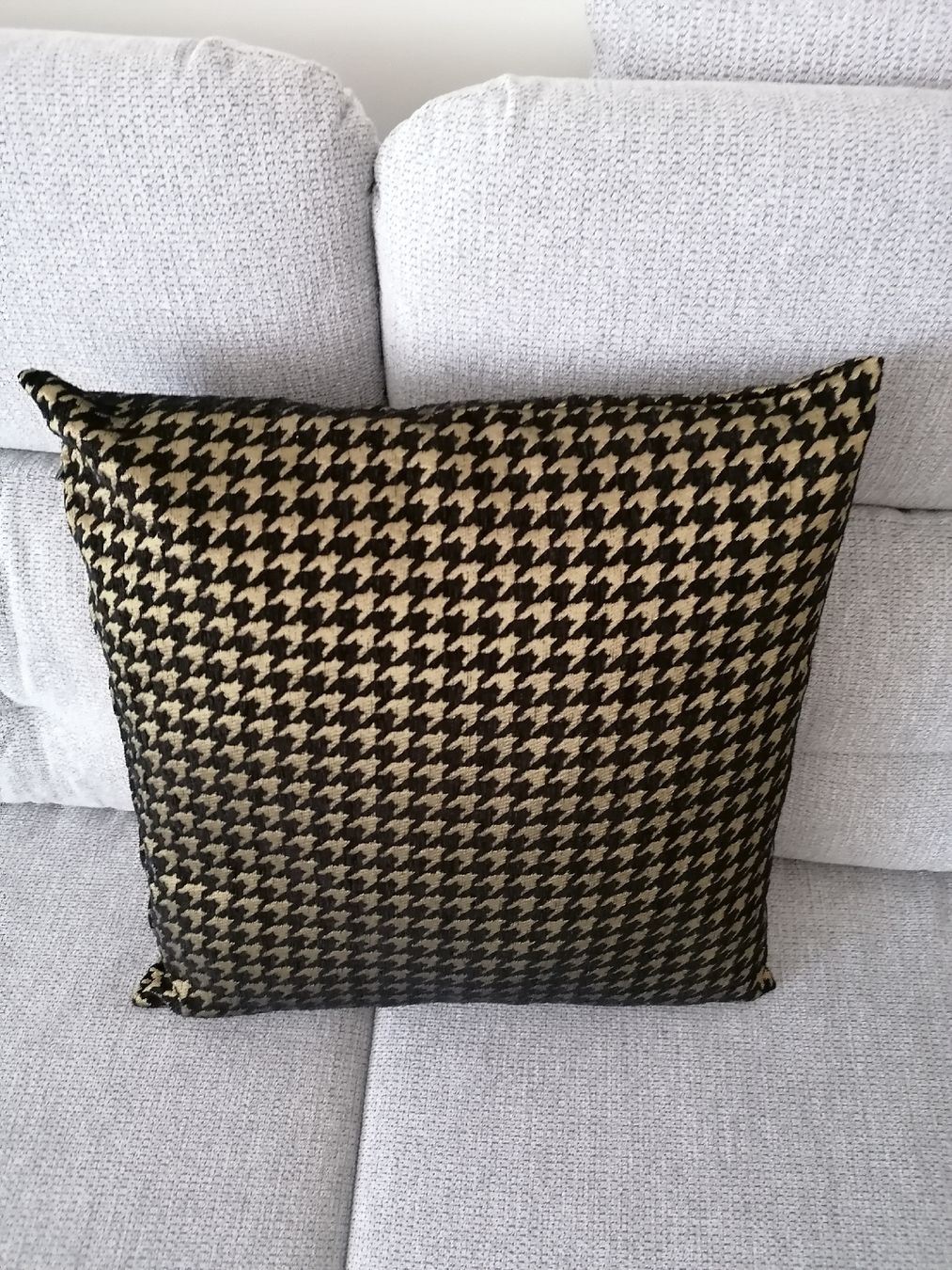 Pfister Coussins: Like New Cushion – Neuf (Voir description) à Zürich par thesuccessnow 1