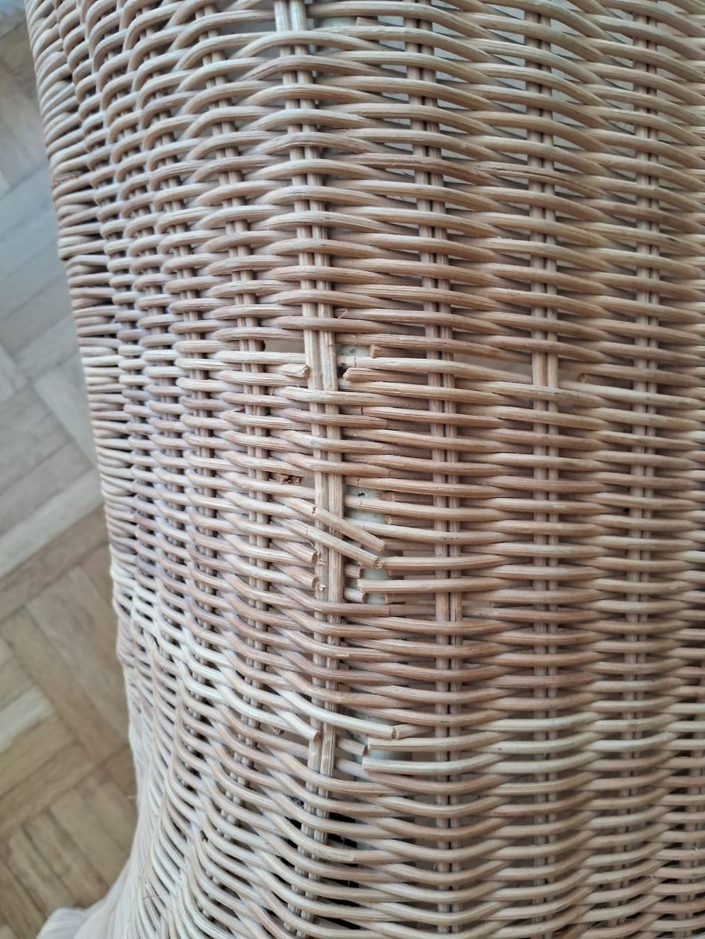 Sessel: Wunderschöner Rattansessel, Vintage Design Klassiker! – Gebraucht aus Belp von res_j75l 6