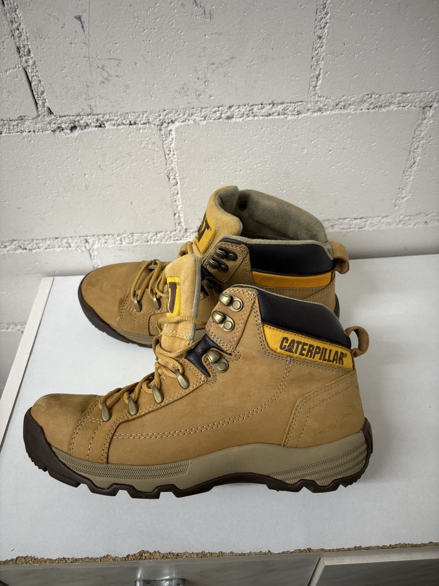 Caterpillar Scarpe da uomo: CATERPILLAR schuhe grösse EU41 UK 7 – Usato da Thun venduto da jeff070 1