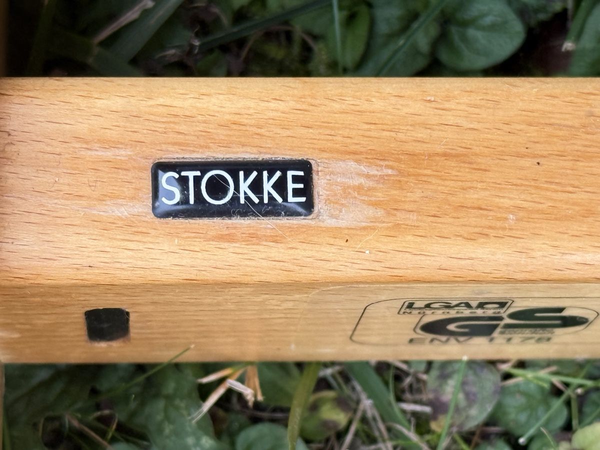 Stokke Seggioloni: STOKKE Tripp Trapp Hochstuhl – Usato da Glattbrugg venduto da Pischte.Brockenhaus 9