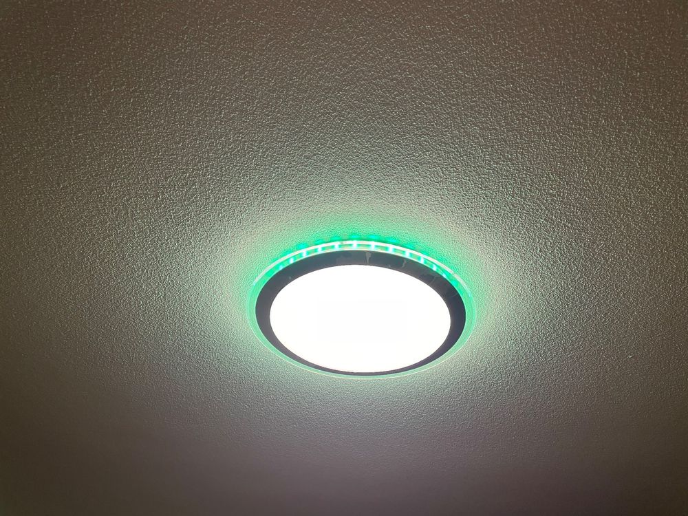Kronleuchter & Deckenlampen: Deckenlampe (verschiedenfarbiges Licht) – Gebraucht aus Oftringen von son_czw5 3
