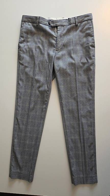Pantaloni: Scotch & Soda Hose – Usato da Ibach venduto da Ened