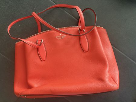 Kate Spade Handtasche Kunstkeder Koralle guter Zustand