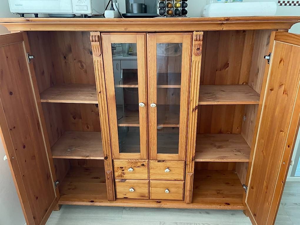Armadi: Sideboard mit Türen in Holz – Usato da Wädenswil venduto da lei_mh9s 1