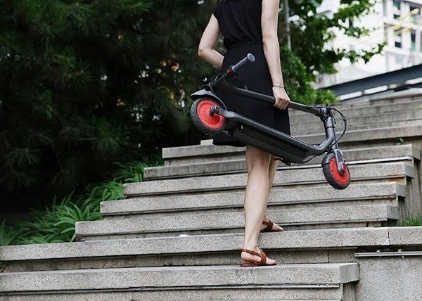 Segway Kickboard: Segway Ninebot Zing C20 – Usato da Rotkreuz venduto da suissemedical 3