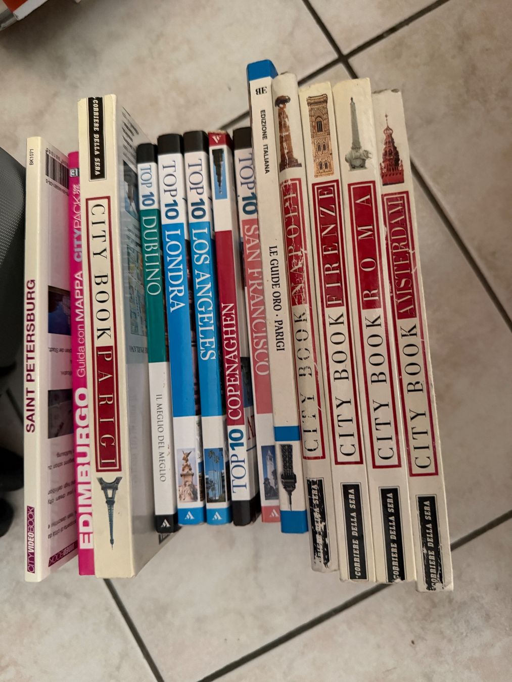 Libri: 13 guide City book, top 10 – Usato da Minusio venduto da Vertigopop 1