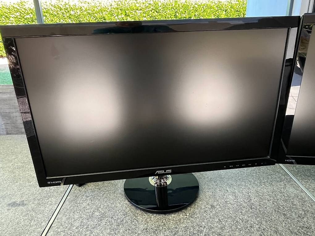 Asus Monitor: PC Monitore ASUS 27", Gaming, Büro - 2 Stk, Bildschirm – Usato da Oberschrot venduto da baldachin01 6