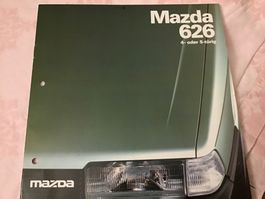 Mazda 626 Verkaufsprospekt gelocht 18 Seiten Dezember 1983