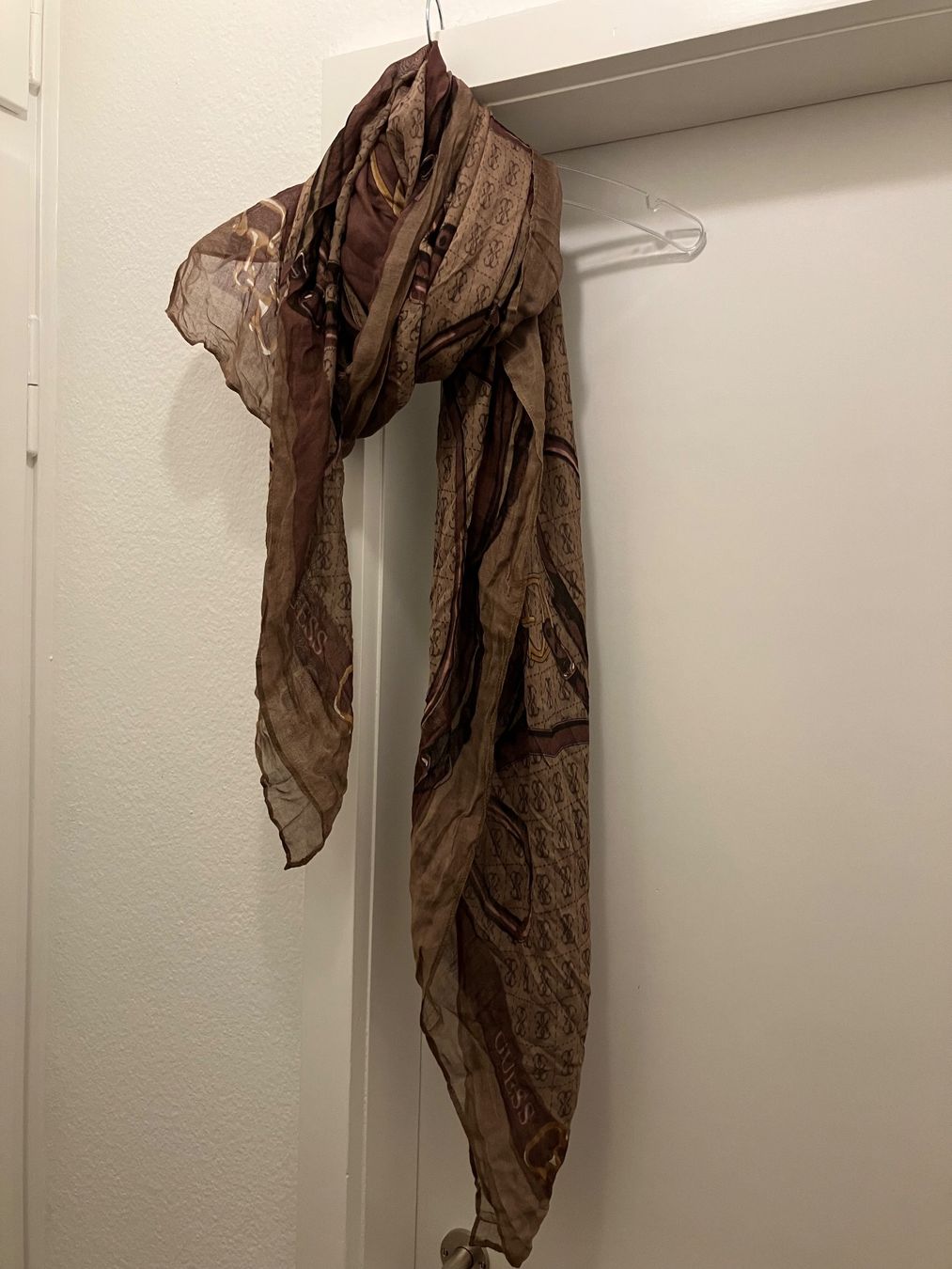 Guess Foulards, Tücher & Schals: Guess Schal Viskose neu! – Neu (gemäss Beschreibung) aus Zürich von piacente 1