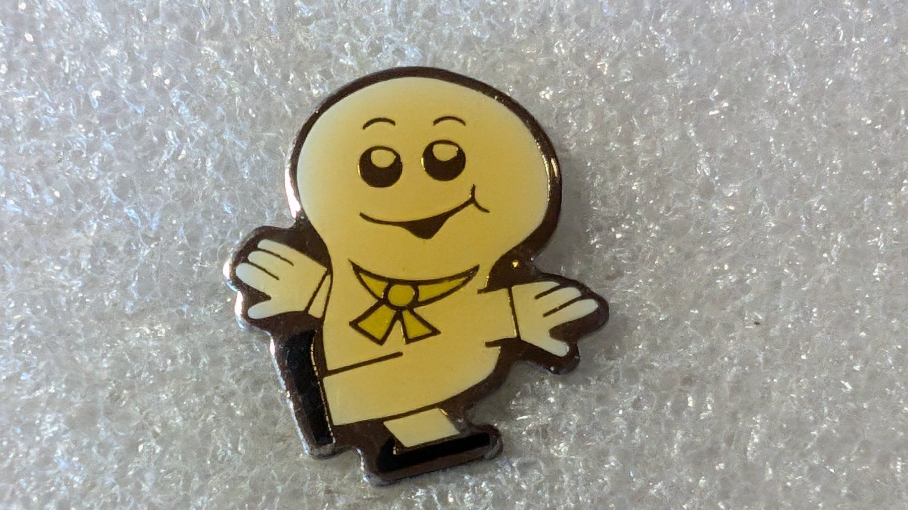 Placchette & Badge: Ansteckpin 225: Maga Bio – Usato da Oppligen venduto da Pin-Fall-Shop