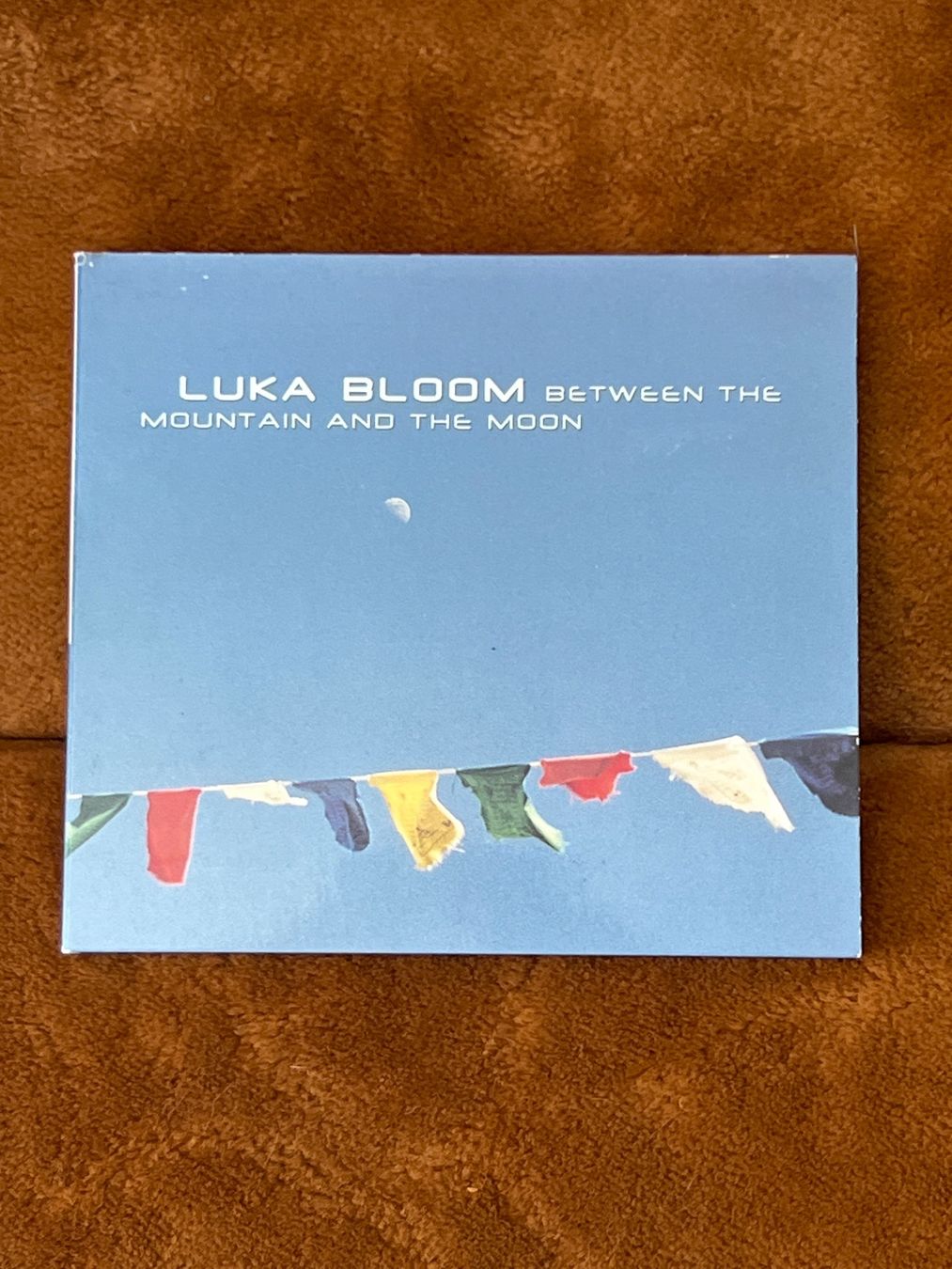 CDs: CD Luka Bloom « between the mountain and the moon » – Gebraucht aus Bouveret von Feelgoodtrading