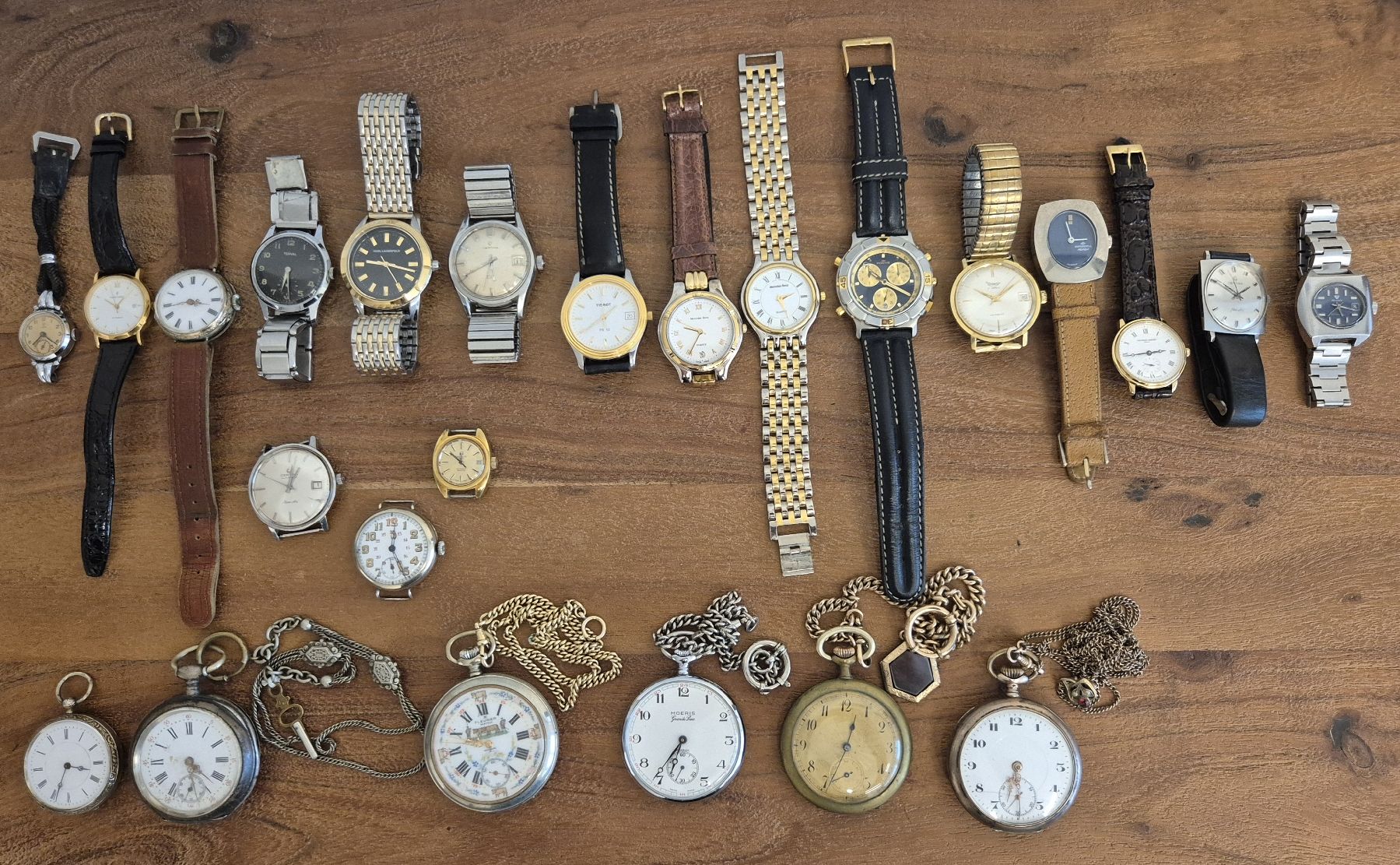 Orologi: Lot 24 Verschiedener Uhren – Usato da Zürich venduto da Dalema13