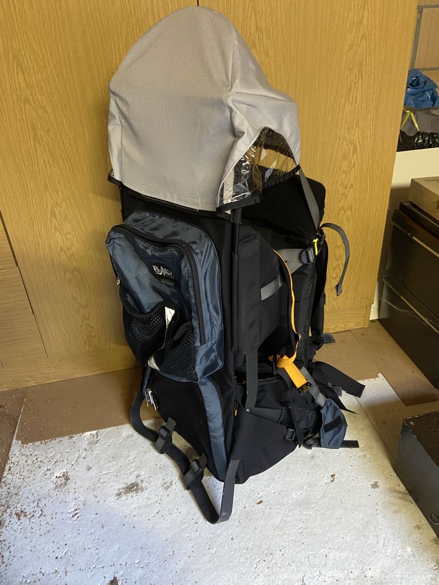 Porte-bébés ventraux & dorsaux: Kinderkraxe Kindertragrucksack – D'occasion à Niederönz par guisan45 2