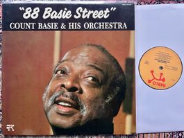 LP Pablo Count Basie & His Orchestra – "88 Basie Street"  🛀