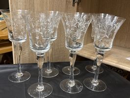 7 Weingläser, H 24, Ø 10 cm (oben)
