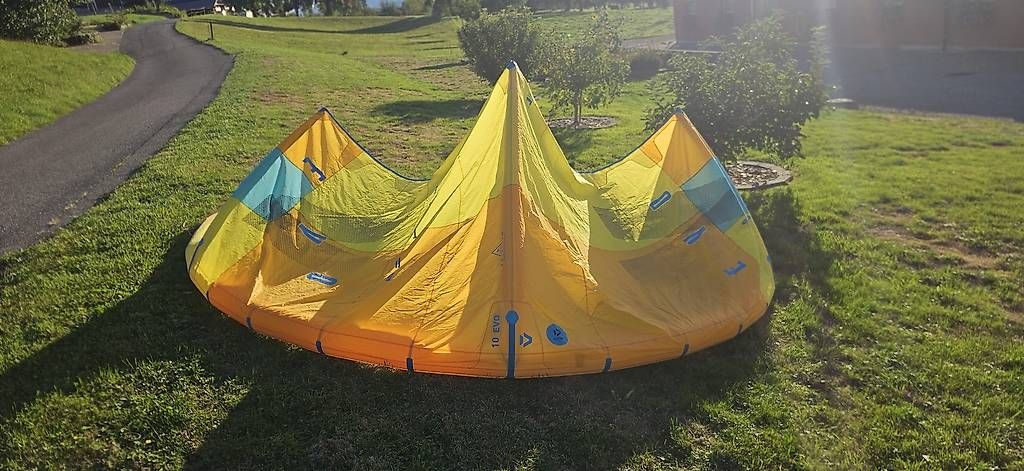 Kite: Duotone Evo 10m² 2019 – Gebraucht aus Wil SG von Virus1991