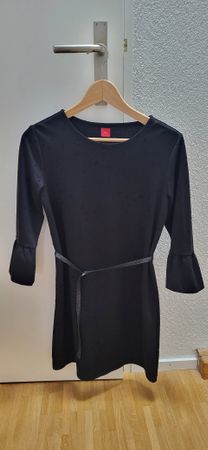 Mädchen Kleid schwarz 164 cm S.Oliver wie neu