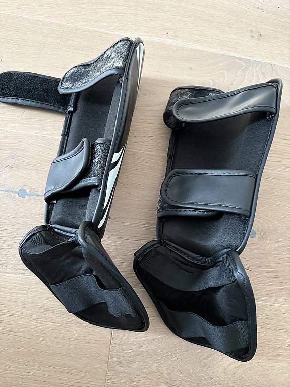 Sacs de frappe: Kickbox Schienbeinschoner Kinder – D'occasion à Ostermundigen par nad_8vsp 1
