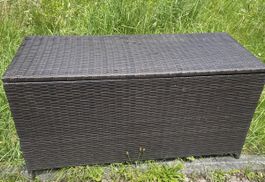 Truhe Rattan