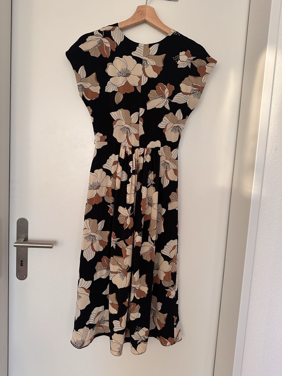Max Mara Vestiti: Max Mara Studio Dress, Floral, Size M – Usato da Unterägeri venduto da aig_7jjx 2