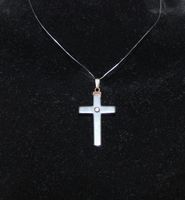 Schmuck-Anhänger / Hämatit Kreuz