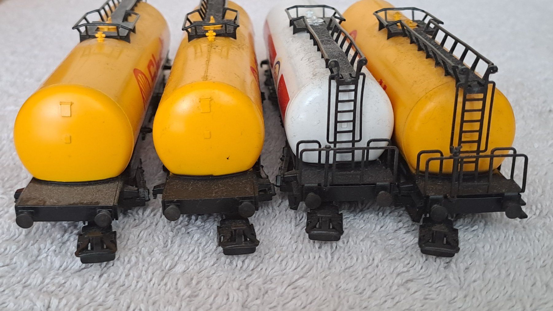 Märklin Modelleisenbahnen: Märklin 8 Tankwagen H0 WS/04 – Gebraucht aus Winterthur von Riebeli333 5
