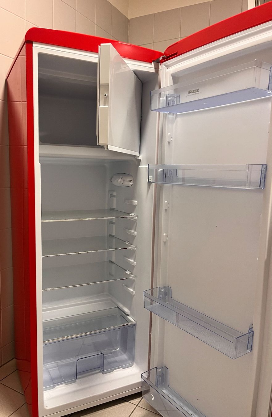 Kühlschrank: Freistehender Kühlschrank – Gebraucht aus Greifensee von UliL 1