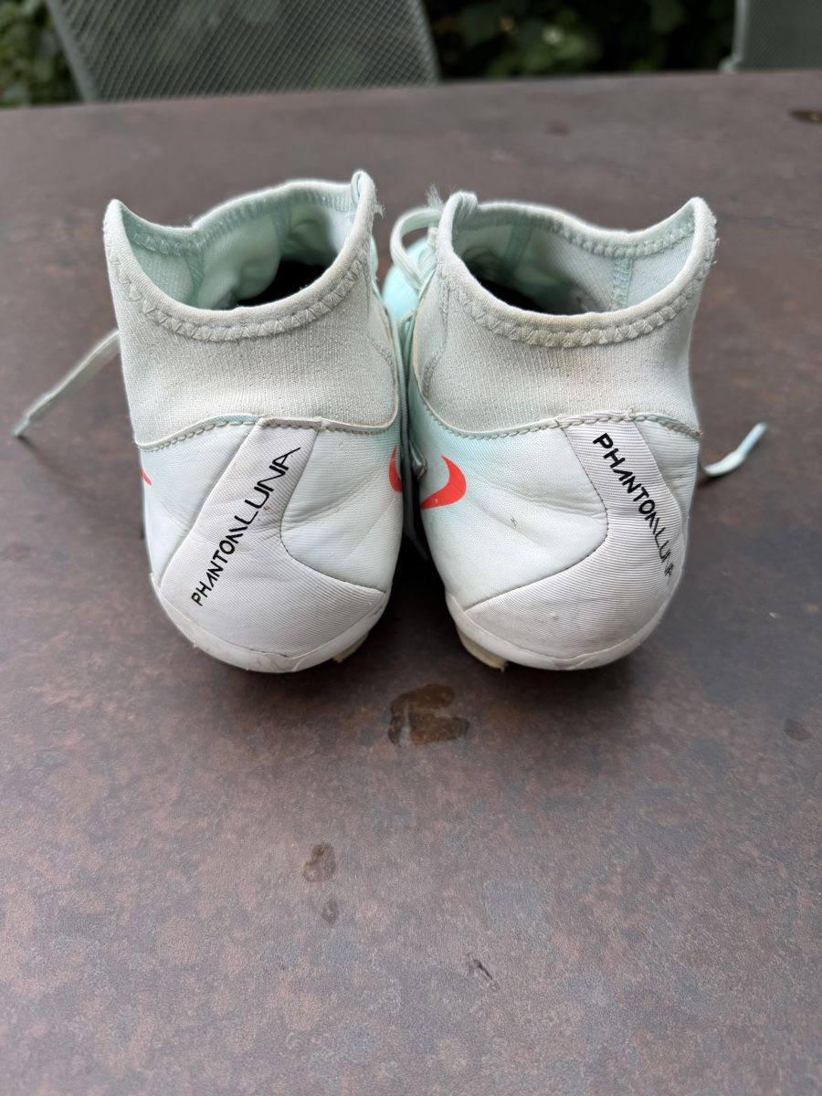 Nike Herrenschuhe: Fussballschuhe Nike Phantom Luna,  Grösse 39 – Gebraucht aus Richterswil von Noelle80 4