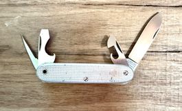 VIKTORIA ELSENER SCWYZ  alox 08 Militär Sackmess. TOP Klinge
