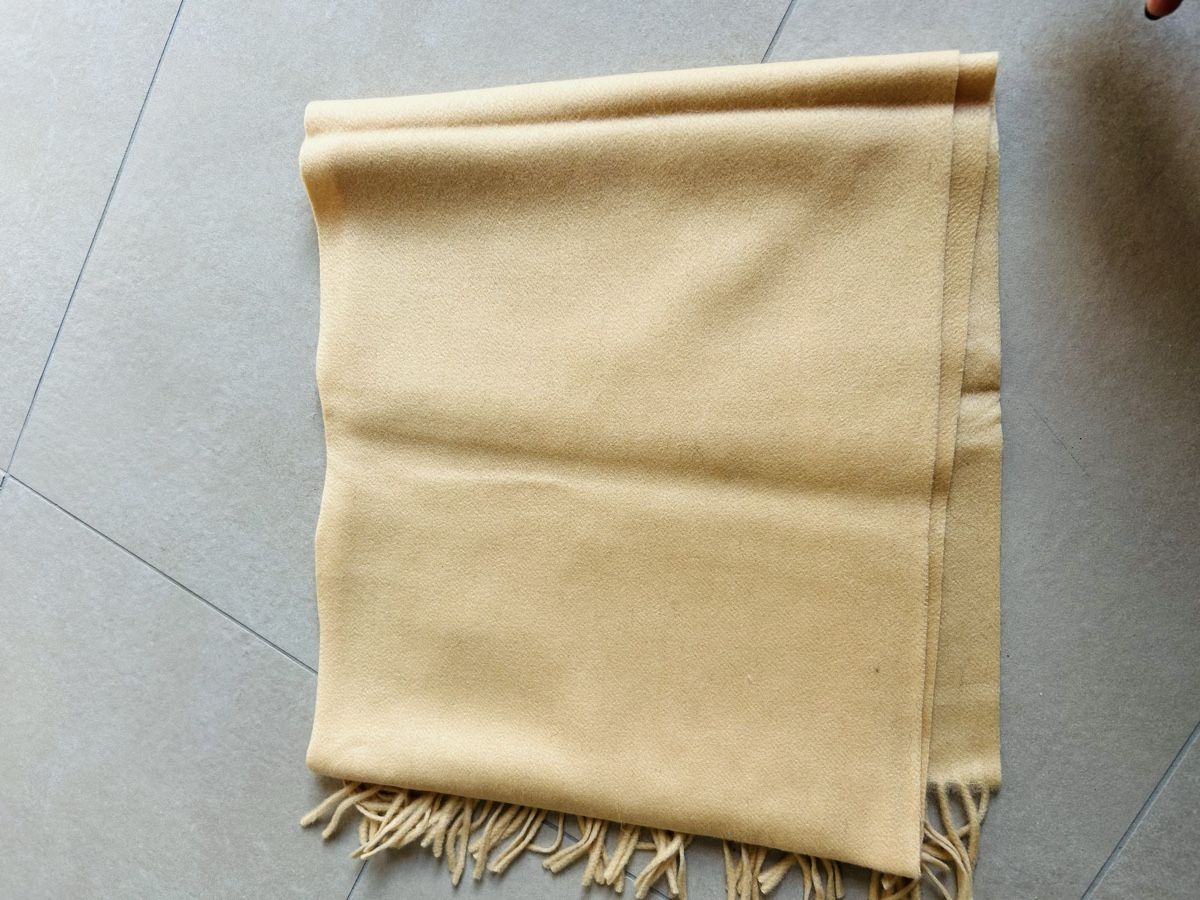 Foulards, Tücher & Schals: Écharpe en cachemire – Gebraucht aus Founex von etswang 3