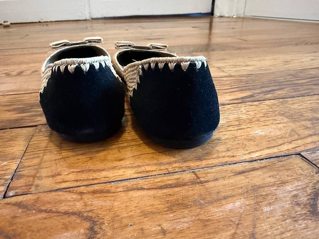 Salvatore Ferragamo Scarpe da donna: Ferragamo Vara ballerinas raffia suede - size 9 – Usato da Zürich venduto da Applepie 1