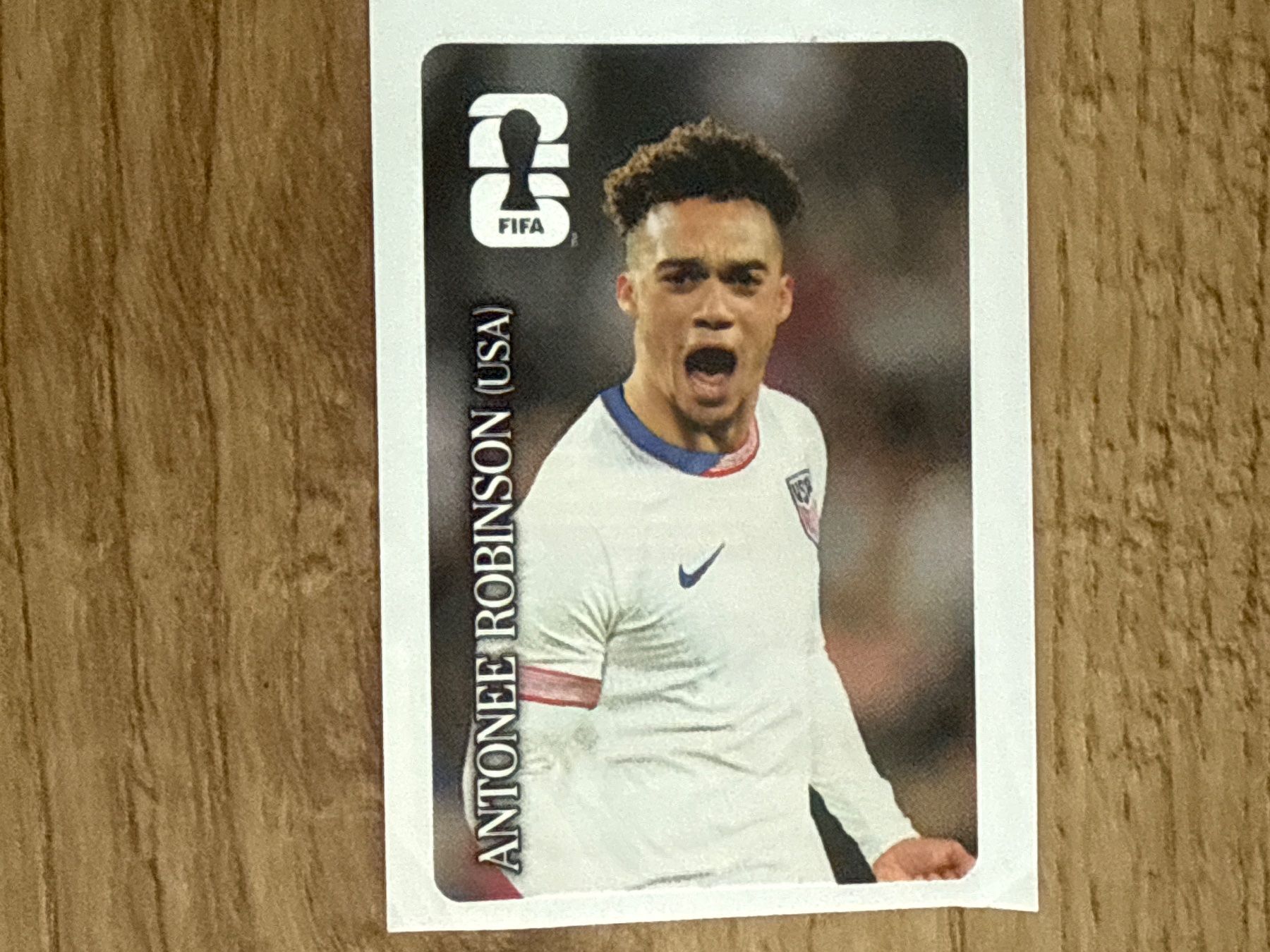 Panini Sammelbilder & Trading cards: Panini Coca-Cola Sticker Antonee Robinson USA – Gebraucht aus Glattbrugg von Schweigmatt