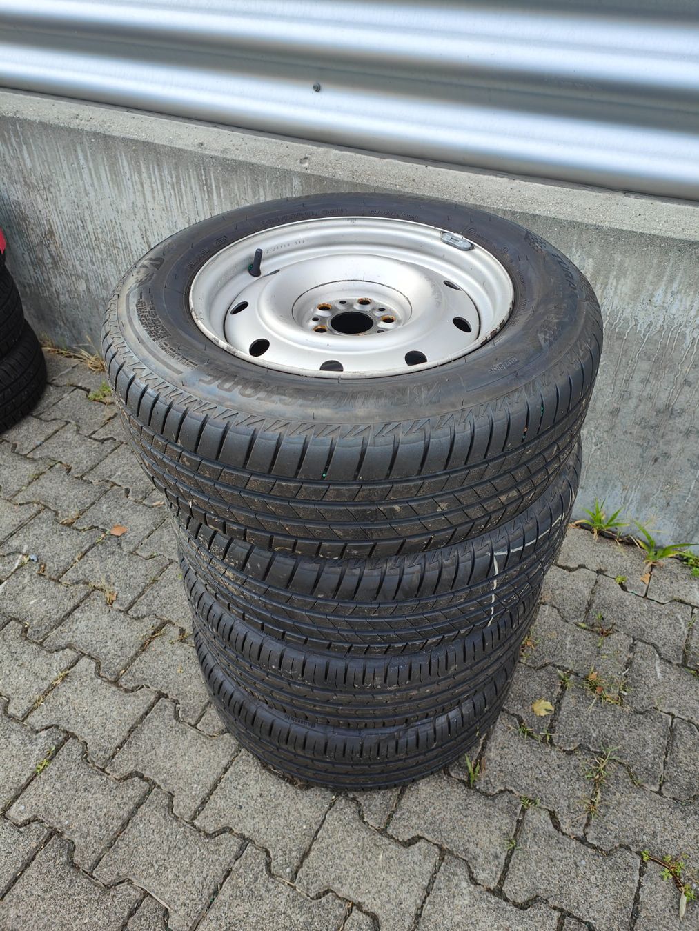 Cerchioni: Sommer stahlfelgen – Usato da Oberengstringen venduto da Reifen-Lagerverkauf