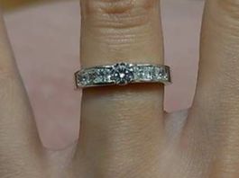Schöner Damenring mit Zirkonia Grösse 52