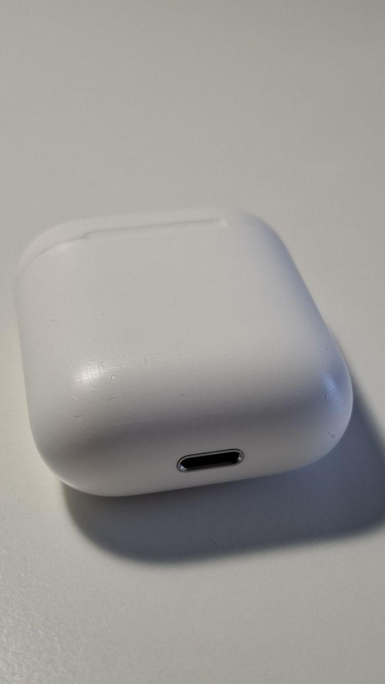 Apple Cuffie: Apple AirPods 2 gebraucht – Usato da Wettingen venduto da leo_5h6v 3