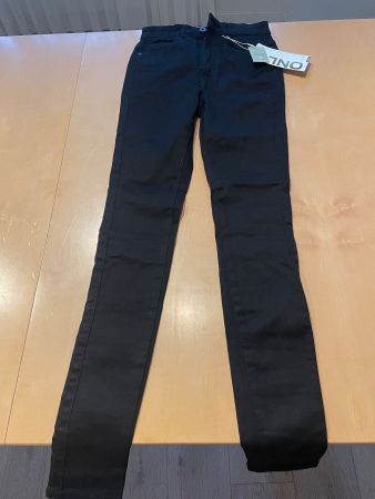 ONLY Royal Skinny Hosen schwarz S/32 High Waist