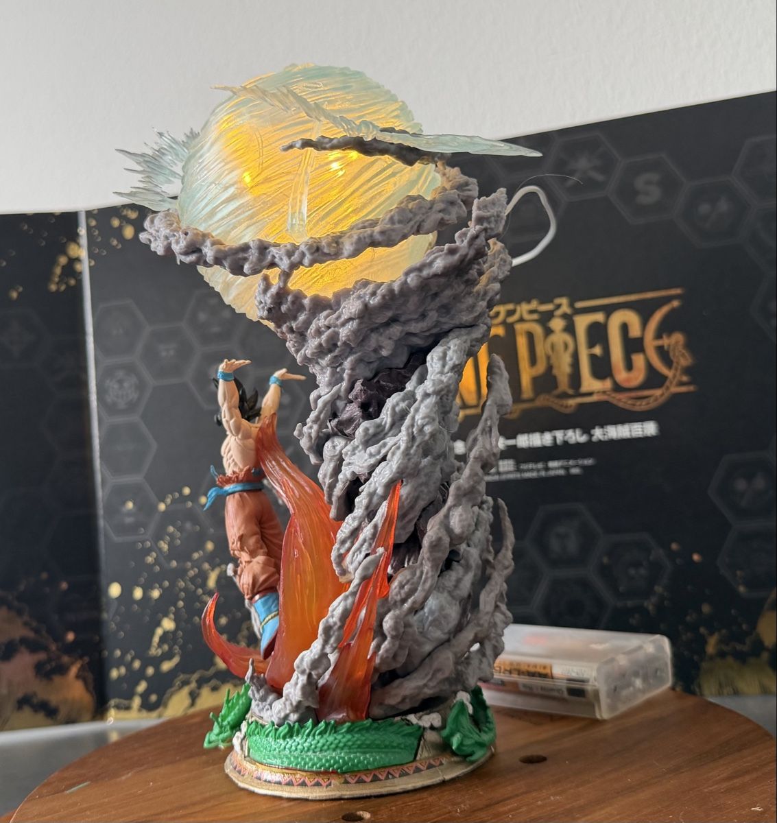 Statuette: Goku statua Dragon Ball Z con luci – Usato da S. Pietro venduto da fil_yhb9 3