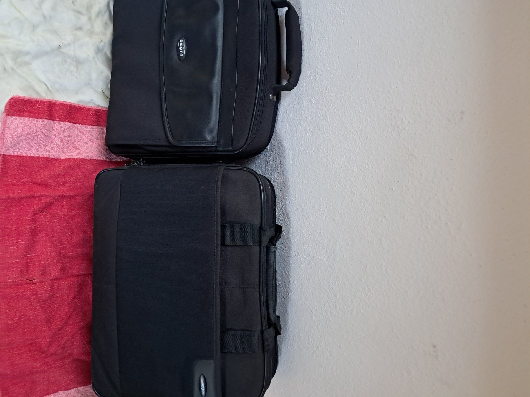 PC: Sac à ordinateur – Usato da moutier venduto da Dupont50