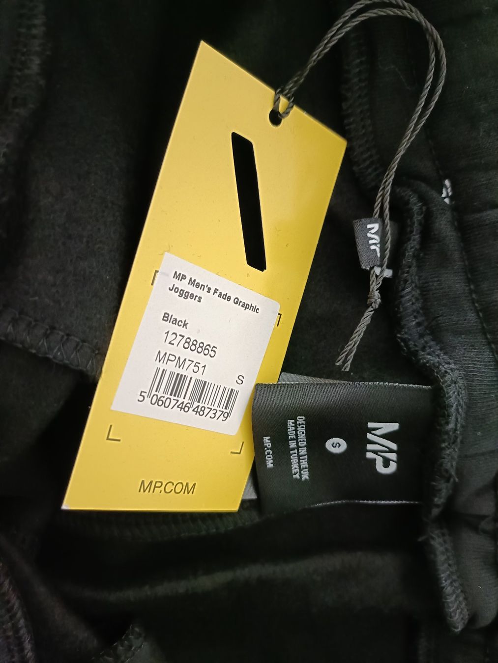 Pantaloni: Herren Jogginghose / Joggers - Grösse S – Nuovo e nell'imballaggio originale da Rickenbach b. Wil venduto da Kth_v8 4