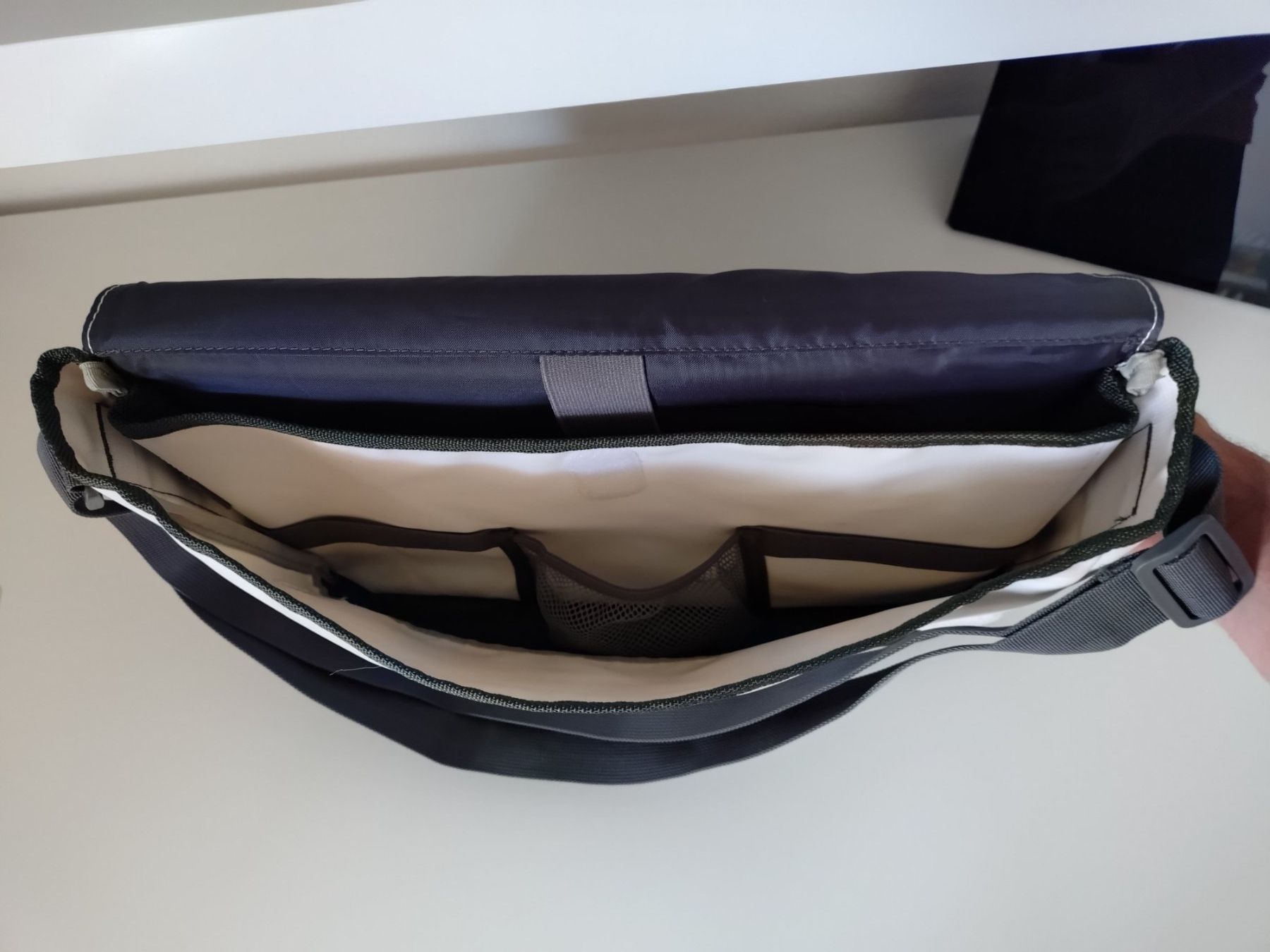 BMW Borse: Originale BMW Tasche / Bag / Laptoptasche – Nuovo (secondo la descrizione) da Viganello venduto da CARLiteratur 2