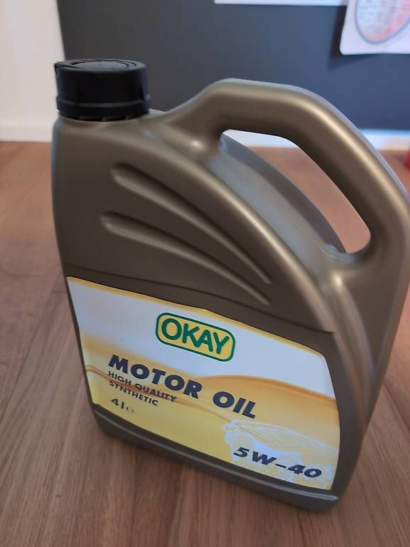 Oli & Additivi: Motorenöl 5w 40 okay – Usato da Auw venduto da mikethestrike