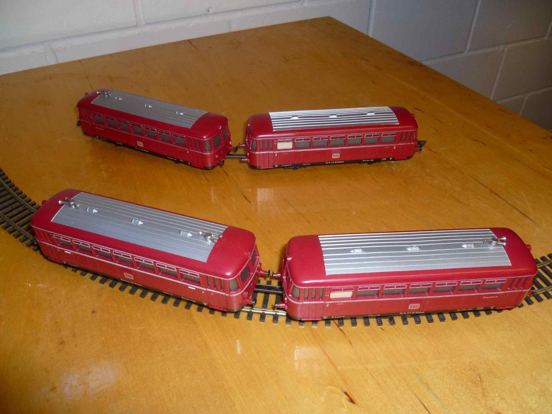 Fleischmann Modelleisenbahnen: DB Schienenbus & 2 Beiwagen DC H0 – Gebraucht aus Rickenbach BL von umro11