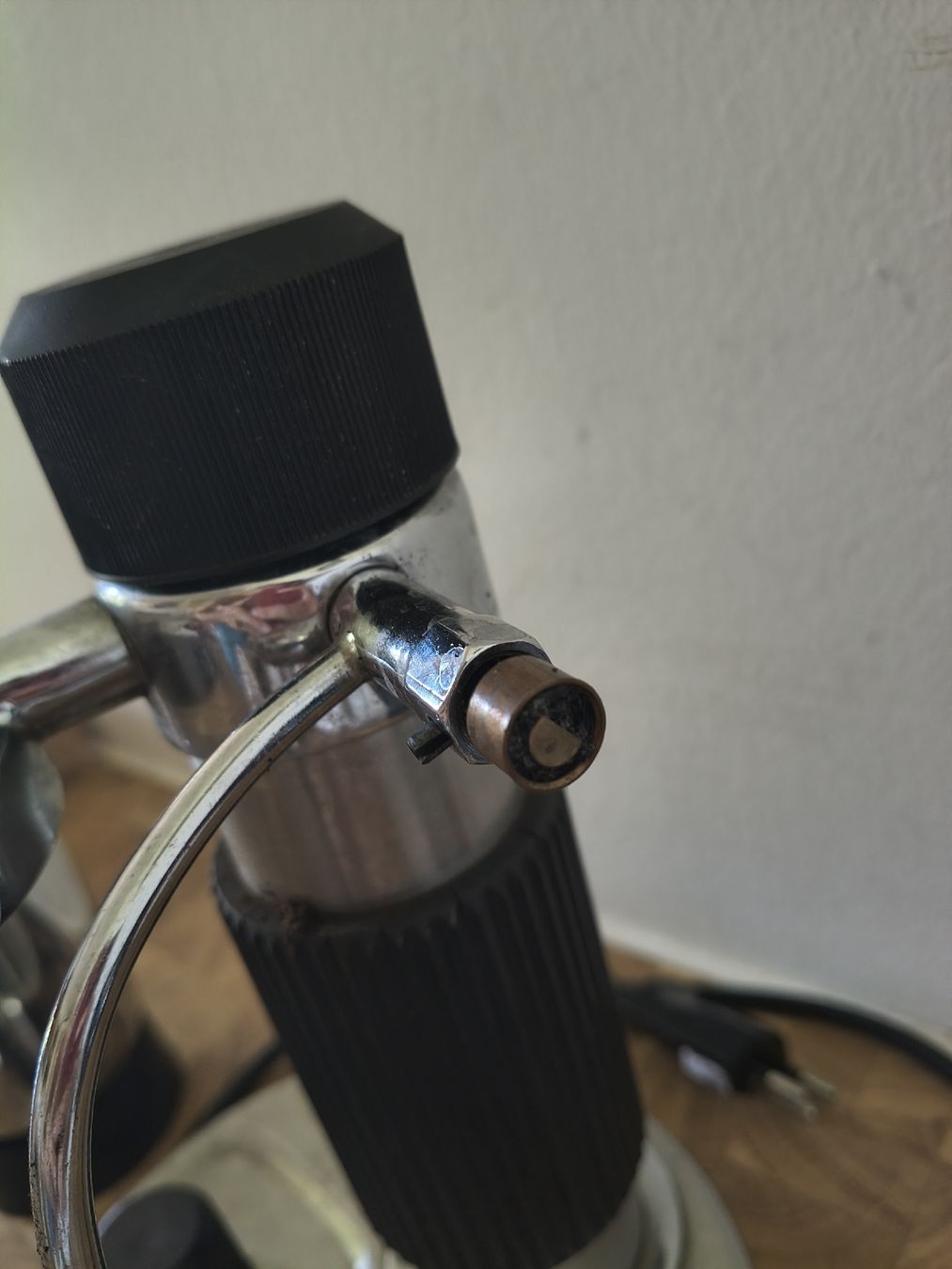 Macchine per caffè & Macchine per espresso: AMA Milano Espresso Machine Used - No Steam Function  – Difettoso da Zürich venduto da TrainLine 2
