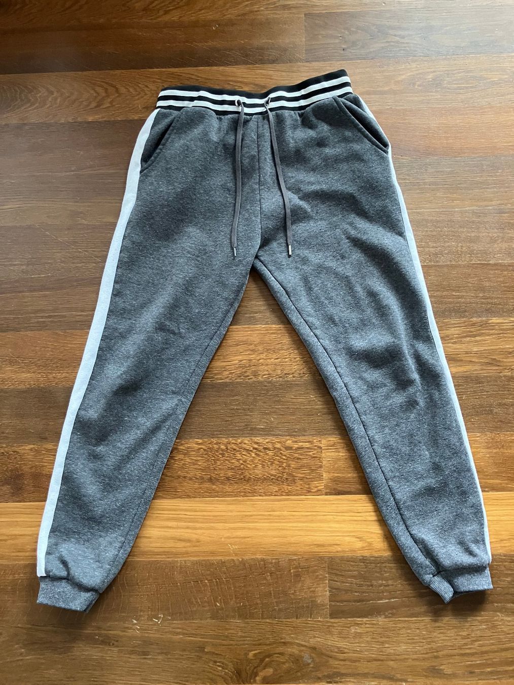 Hosen: Trainerhose – Gebraucht aus Unterstammheim von dbo_5dgb