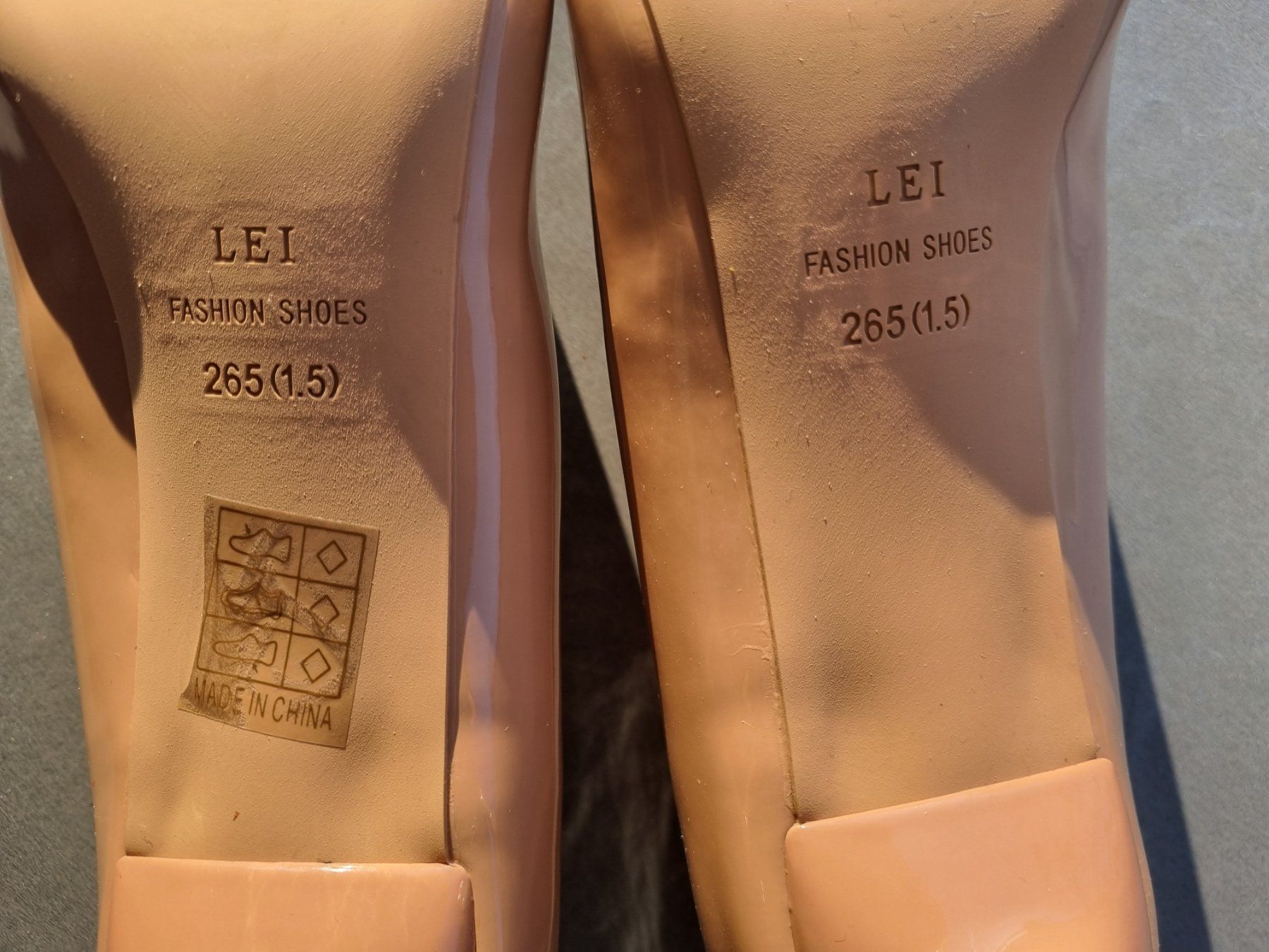 Scarpe da donna: Pumps / 42/ beige – Nuovo (secondo la descrizione) da Adlikon b.Regensdf venduto da attila63 5