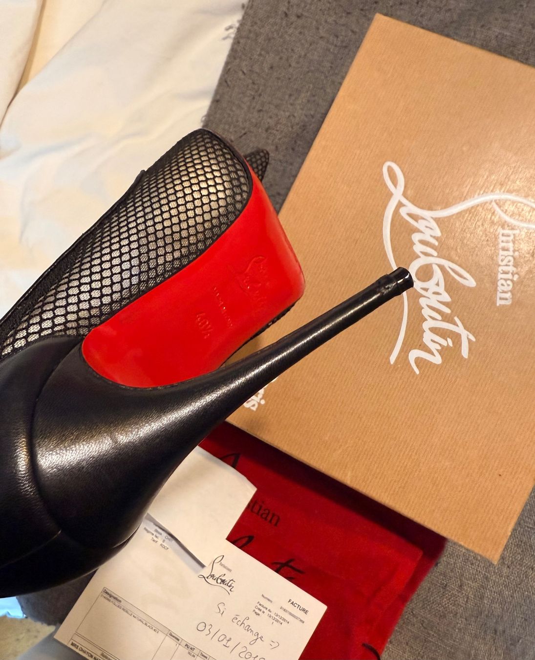 Christian Louboutin Damenschuhe: Louboutin noir à résille – Gebraucht aus Genève von Rachelp13 1